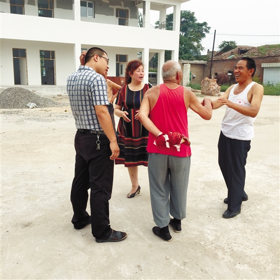 记国家一级导演、市戏研室副主任、《晋中民间